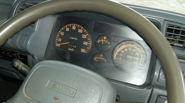 ขาย4ล้อกลาง NHR  เครื่อง 4JG  285000บาท ราคาคุยได้จ้า