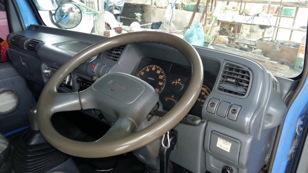 ขาย4ล้อกลาง NHR  เครื่อง 4JG  285000บาท ราคาคุยได้จ้า