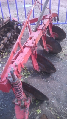 ผานรถไถผาน4