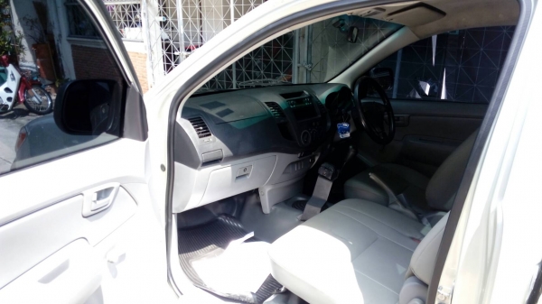 ขายรถToyota Hilux vigo 2.5 Tubo  2006