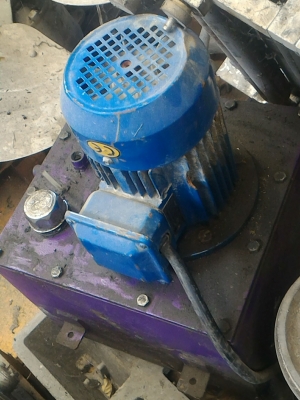 ชุดเพาวเอร์ยูนิค ปั๊มไฮดรอลิค มอเตอร์ขับ 1 แรงม้า ขนาดควาจุถังเก็บ 30 - 40 ลิตร ม