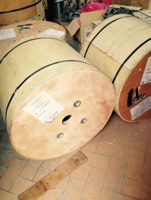 สายไฟใหม่ยังไม่แกะ มีทั้งหมด 12ม้วน ขนาด2x4 / ยาว 500ม. น้ำหนัก 135 กก.+- ขนาดเท่ากันทั้ง12 ม้วน สายไฟใหม่ยังไม่แกะ มีทั้งหมด 12ม้วน ขนาด2x4 / ยาว 500ม. น้ำหนัก 135 กก.+- ขนาดเท่ากันทั้ง12 ม้วน