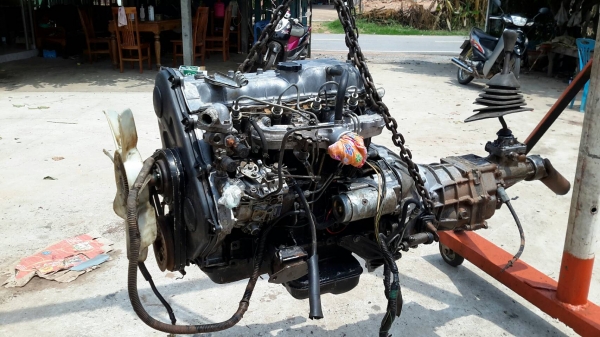 ขายเครื่องเกียร์2L โตโยต้า สภาพดี ขายเครื่องเกียร์2L โตโยต้า สภาพดี