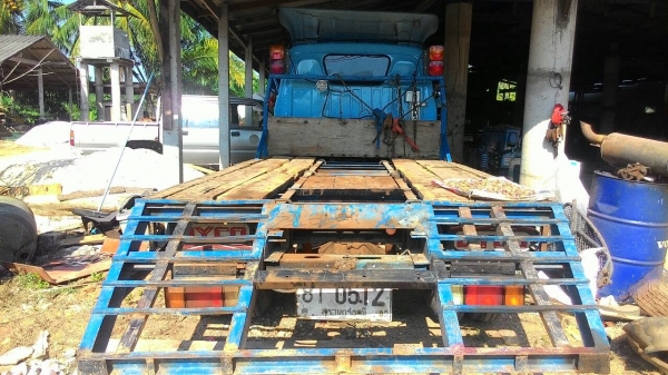 รถเทเลอร์ท้ายเป็ด ยี่ห้ออีซูซุ รุ่นKT26 พวงมาลัยเพาเวอร์ ยางสภาพดีดอกเต็ม รถเทเลอร์ท้ายเป็ด ยี่ห้ออีซูซุ รุ่นKT26 พวงมาลัยเพาเวอร์ ยางสภาพดีดอกเต็ม