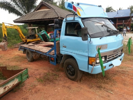 รถเทเลอร์ท้ายเป็ด ยี่ห้ออีซูซุ รุ่นKT26 พวงมาลัยเพาเวอร์ ยางสภาพดีดอกเต็ม รถเทเลอร์ท้ายเป็ด ยี่ห้ออีซูซุ รุ่นKT26 พวงมาลัยเพาเวอร์ ยางสภาพดีดอกเต็ม