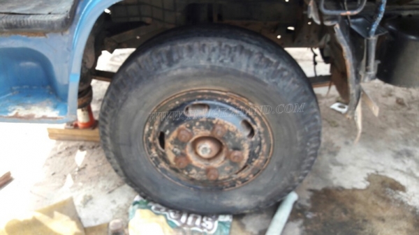 รถดั๊มอีซูซุ NPR จดทะเบียน 2543 รหัสแซซซี NPR58G ทะเบียนจดลักษณะ " ยกได้มีข้างเสริม "