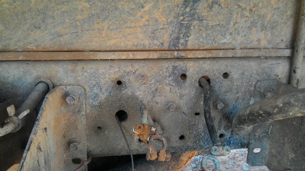 รถดั๊มอีซูซุ NPR จดทะเบียน 2543 รหัสแซซซี NPR58G ทะเบียนจดลักษณะ " ยกได้มีข้างเสริม "