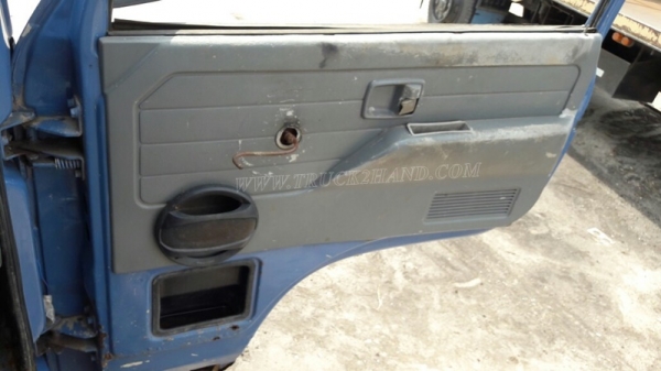 รถดั๊มอีซูซุ NPR จดทะเบียน 2543 รหัสแซซซี NPR58G ทะเบียนจดลักษณะ " ยกได้มีข้างเสริม "