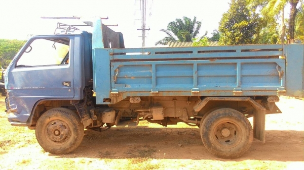 รถดั๊มอีซูซุ NPR จดทะเบียน 2543 รหัสแซซซี NPR58G ทะเบียนจดลักษณะ " ยกได้มีข้างเสริม "