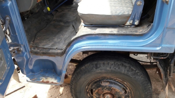 รถดั๊มอีซูซุ NPR จดทะเบียน 2543 รหัสแซซซี NPR58G ทะเบียนจดลักษณะ " ยกได้มีข้างเสริม "