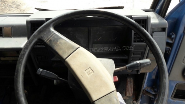 รถดั๊มอีซูซุ NPR จดทะเบียน 2543 รหัสแซซซี NPR58G ทะเบียนจดลักษณะ " ยกได้มีข้างเสริม "