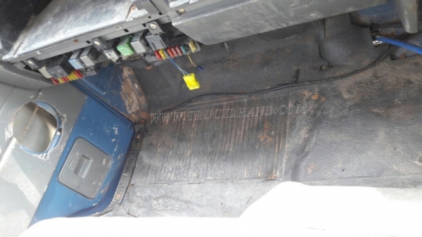 รถดั๊มอีซูซุ NPR จดทะเบียน 2543 รหัสแซซซี NPR58G ทะเบียนจดลักษณะ " ยกได้มีข้างเสริม "