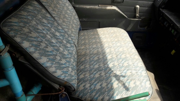 รถดั๊มอีซูซุ NPR จดทะเบียน 2543 รหัสแซซซี NPR58G ทะเบียนจดลักษณะ " ยกได้มีข้างเสริม "