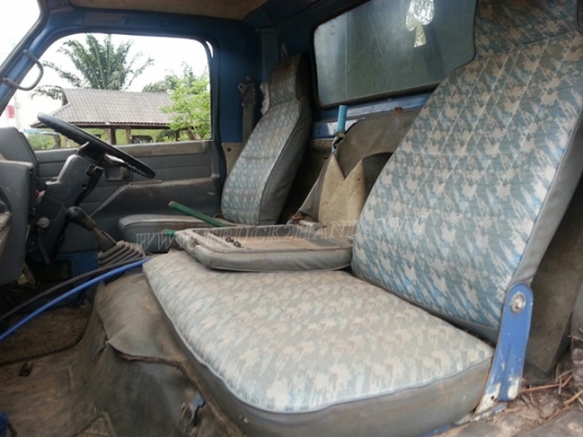 รถดั๊มอีซูซุ NPR จดทะเบียน 2543 รหัสแซซซี NPR58G ทะเบียนจดลักษณะ " ยกได้มีข้างเสริม "