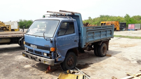 รถดั๊มอีซูซุ NPR จดทะเบียน 2543 รหัสแซซซี NPR58G ทะเบียนจดลักษณะ " ยกได้มีข้างเสริม "