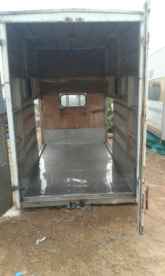 ขาย - ตู้แห้ง อะลูมิเนียม สำหรับบรรทุกของ สินค้่าอเนกประสงค์ ข้างใน กุสแตนเลส ใส่รถบรรทุก ได้หลายประเภท
