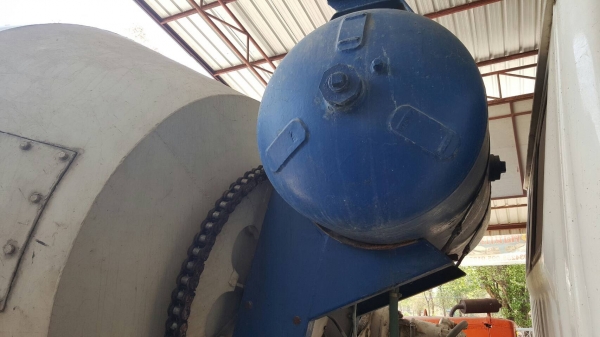 ขาย รถโม่ปูนแบบโซ่ 4 คิว HINO KL300 เครื่อง EC100 145 แรงม้า คัสซีสวยตลอดเส้น วางหัว F18 ทะเบียนครบ รถใช้งานอยู่เป็นประจำ ราคาต่อรองได้ ขาย รถโม่ปูนแบบโซ่ 4 คิว HINO KL300 เครื่อง EC100 145 แรงม้า คัสซีสวยตลอดเส้น วางหัว F18 ทะเบียนครบ รถใช้งานอยู่เป็นประจำ ราคาต่อรองได้