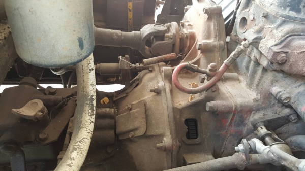 ขาย รถโม่ปูนแบบโซ่ 4 คิว HINO KL300 เครื่อง EC100 145 แรงม้า คัสซีสวยตลอดเส้น วางหัว F18 ทะเบียนครบ รถใช้งานอยู่เป็นประจำ ราคาต่อรองได้ ขาย รถโม่ปูนแบบโซ่ 4 คิว HINO KL300 เครื่อง EC100 145 แรงม้า คัสซีสวยตลอดเส้น วางหัว F18 ทะเบียนครบ รถใช้งานอยู่เป็นประจำ ราคาต่อรองได้