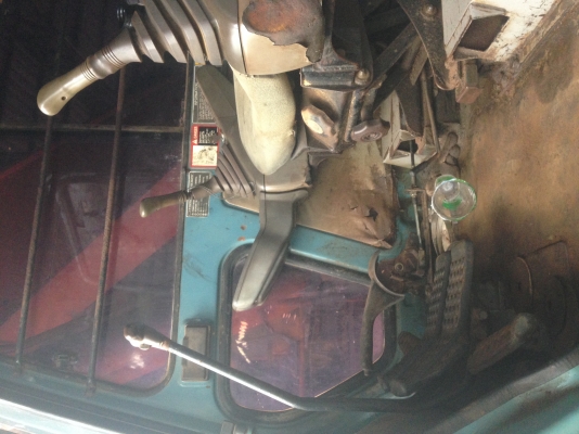 ขาย!! >>> Hitachi Ex200 รุ่น 3 <<< รถพร้อมใช้งาน ราคา 850,000 บาท