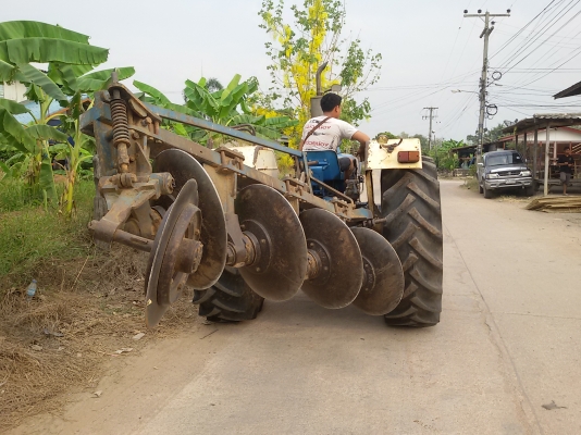 ขายรถไถฟร์อด6600 ราคา350000บาท  พร้อมใช้งานสายๆครับสนใจ โทร0813655997 อำพร พาเจริญ ต วังบัว อ คลองขลุง จ กำแพงเพชร