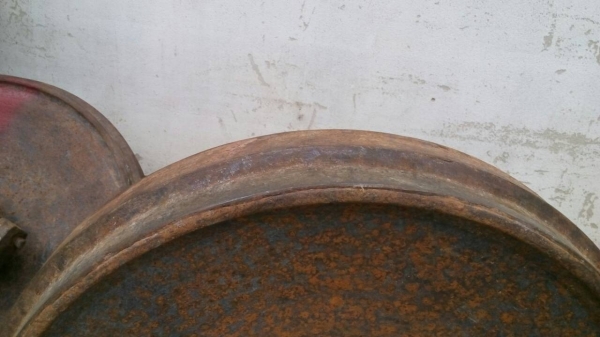 ขายล้อนำ รถแทรกเตอร์ D-4 สภาพสวย สันหนา ขายไม่แพงครับ