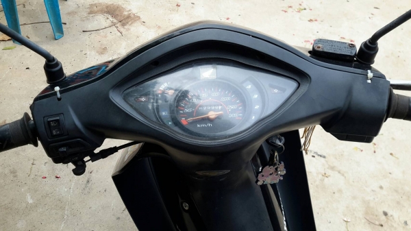 ขายรถมอเตอร์ไซต์เวฟ100 จดทะเบียรปี49 สภาพสวย ทะเบียนเต็ม