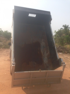 Mitsubishi strada2.5 ปี46 ดั้มพร้อมใช้