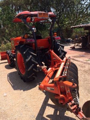 ขายรถไถคูโบต้า L4708SP สภาพใหม่มาก ทำงาน 300 ชม. อุปกรณ์ครบ เล่มทะเบียนพร้อม สนใจโทร 081-9136451 ค่ะ ขายรถไถคูโบต้า L4708SP สภาพใหม่มาก ทำงาน 300 ชม. อุปกรณ์ครบ เล่มทะเบียนพร้อม สนใจโทร 081-9136451 ค่ะ