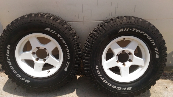 ขายยาง bf ko 265x75r16 พร้อมล้อ สวยๆครับ