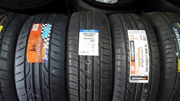 ขายยางใหม่ปี15-16 ขอบ17 ราคาสุดพิเศษ รับประกันยาง10,000กม