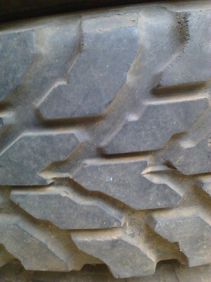 ยาง Mud ยี่ห้อToyo Made in Japan ขนาด195 R16 สี่เส้น ยาง Mud ยี่ห้อToyo Made in Japan ขนาด195 R16 สี่เส้น