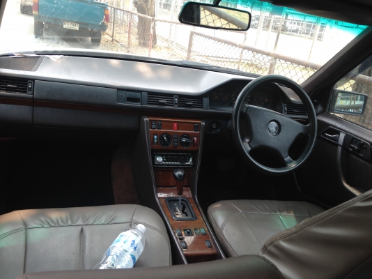 เบนซ์300eปี92 เกียร์ออโต แก๊สหัวฉีดเดิมๆขอขายเพียง85000