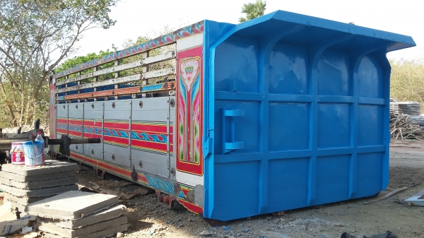 กระบะมีเนียมดั้มทั้งชุด ยาว  6.00 ม.