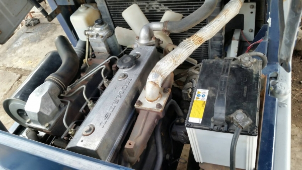 ขายด่วนรถยกKOMATSU FD25-11ดีเซลยก2.5ตันเสาสูง4เมตรยางตัน4เส้นรถนอกนำเข้ายังไม่เคยใช้งานในเมืองไทยเลย