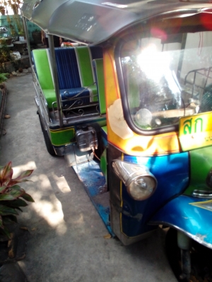ขายตุ๊กๆTuk tuk