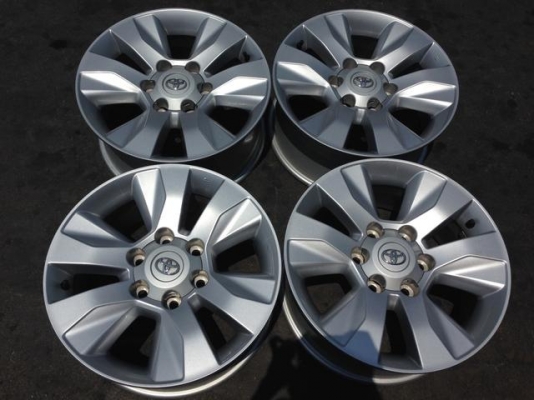 แม็ก ขอบ 17 TOYOTA HILUX Revo ถอดป้ายแดง