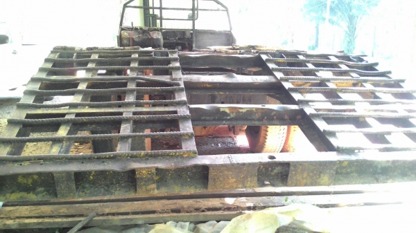 รถเทเลอร์ท้ายเป็ด ยี่ห้อมิตซู หน้ากากดำ สองเพลา 225K รถพร้อมใช้ มีภาพวีดีโอเครื่องประกอบด้วย