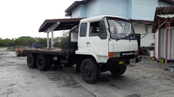 รถเทเลอร์ท้ายเป็ด ยี่ห้อมิตซู หน้ากากดำ สองเพลา 225K รถพร้อมใช้ มีภาพวีดีโอเครื่องประกอบด้วย