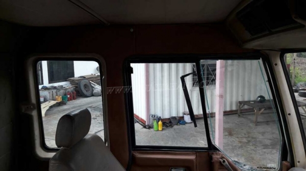 รถเทเลอร์ท้ายเป็ด ยี่ห้อมิตซู หน้ากากดำ สองเพลา 225K รถพร้อมใช้ มีภาพวีดีโอเครื่องประกอบด้วย