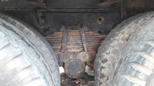 รถเทเลอร์ท้ายเป็ด ยี่ห้อมิตซู หน้ากากดำ สองเพลา 225K รถพร้อมใช้ มีภาพวีดีโอเครื่องประกอบด้วย