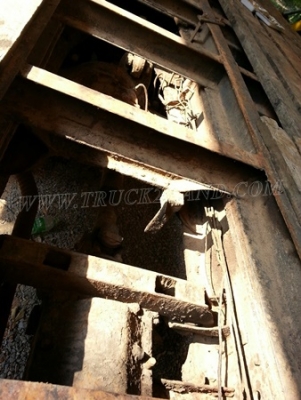 รถเทเลอร์ท้ายเป็ด ยี่ห้อมิตซู หน้ากากดำ สองเพลา 225K รถพร้อมใช้ มีภาพวีดีโอเครื่องประกอบด้วย