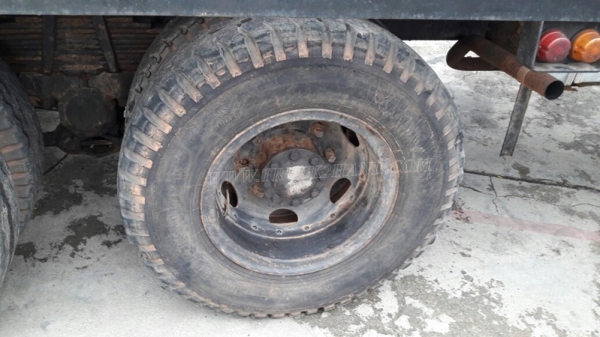 รถเทเลอร์ท้ายเป็ด ยี่ห้อมิตซู หน้ากากดำ สองเพลา 225K รถพร้อมใช้ มีภาพวีดีโอเครื่องประกอบด้วย