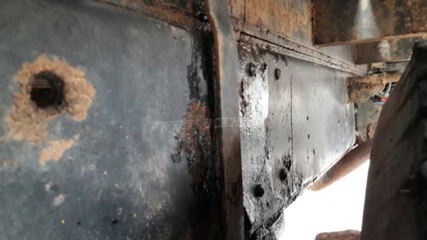 รถเทเลอร์ท้ายเป็ด ยี่ห้อมิตซู หน้ากากดำ สองเพลา 225K รถพร้อมใช้ มีภาพวีดีโอเครื่องประกอบด้วย