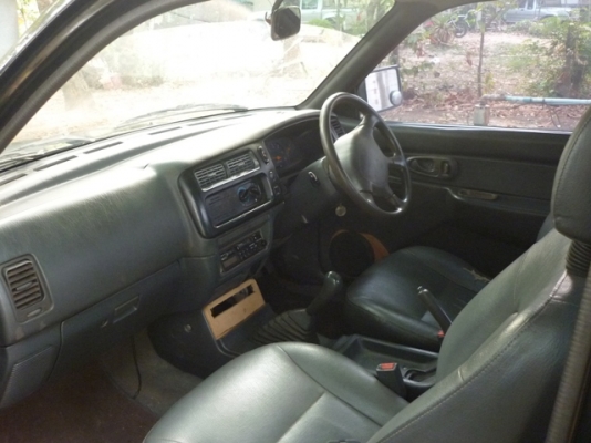 สตราด้า 2.5 ตัวถังบางทั้งคัน เครื่องดี  แอร์เย็น ทะเบียนเต็ม