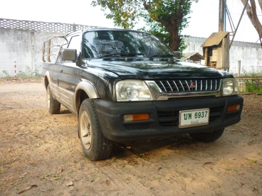 สตราด้า 2.5 ตัวถังบางทั้งคัน เครื่องดี  แอร์เย็น ทะเบียนเต็ม