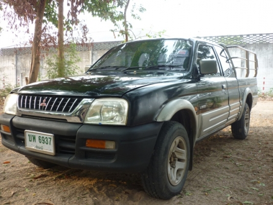 สตราด้า 2.5 ตัวถังบางทั้งคัน เครื่องดี  แอร์เย็น ทะเบียนเต็ม