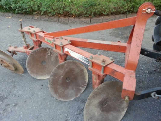 คูโบต้า L3008 4 WD ใบมีดตราช้าง