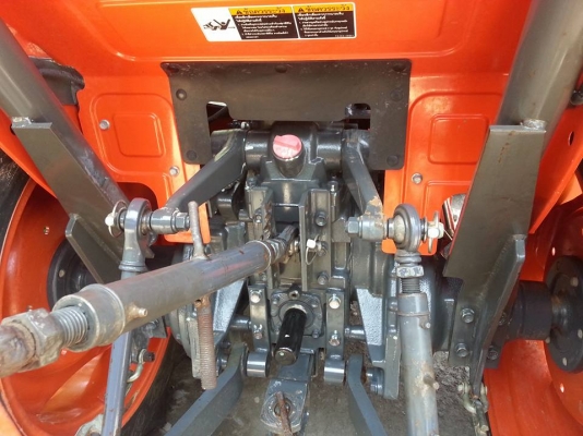 คูโบต้า L3008 4 WD ใบมีดตราช้าง