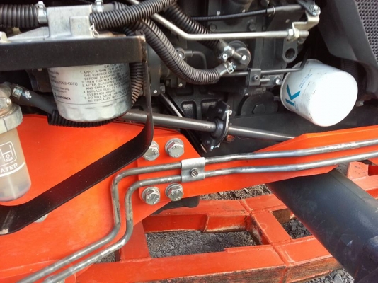 คูโบต้า L3008 4 WD ใบมีดตราช้าง