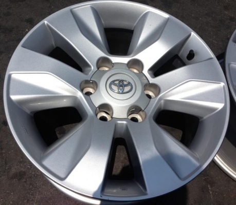 แม็ก ขอบ 17 TOYOTA HILUX Revo ถอดป้ายแดง พร้อมยาง ปี15